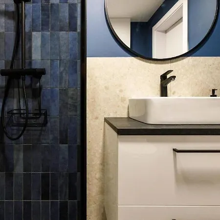 Chic - Cozy And Stylish - Center - Jp33 Вроцлав