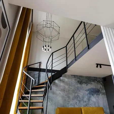 Chic - Cozy And Stylish - Center - Jp33 弗罗茨瓦夫