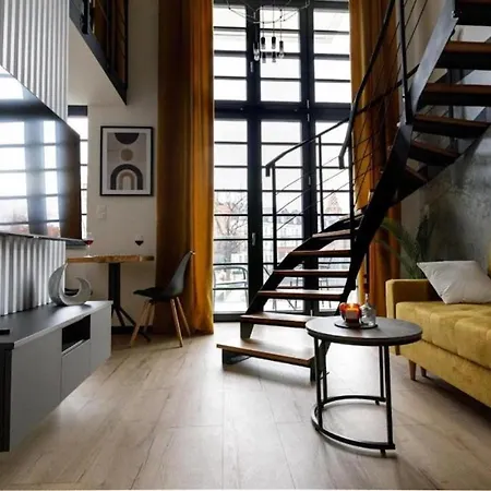 Chic - Cozy And Stylish - Center - Jp33 弗罗茨瓦夫