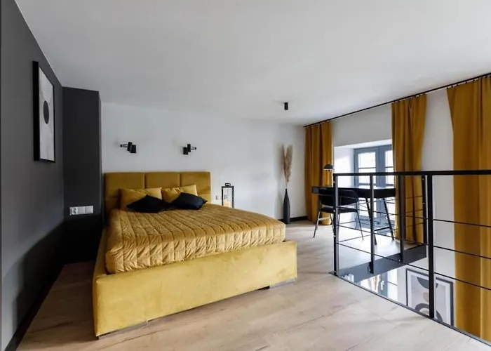 Chic - Cozy And Stylish - Center - Jp33 * فروتسواف